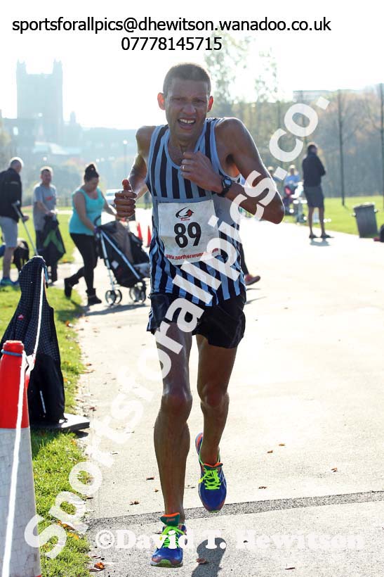 Newcastle Town Moor Marathon, Newcastle Town Moor Marathon and Half Marathon. Photo: David T. Hewitson/Sports for All Pics
